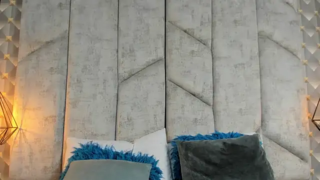 AshleyHill2 online show from 10, 4, 2026