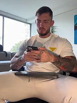 DimitriSullivan  online show from 13, 4, 2026