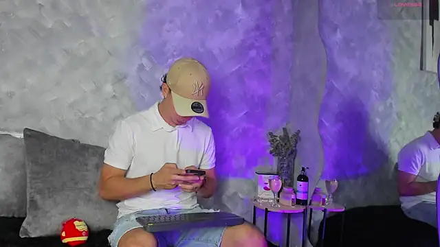 Snapshot of -Bruno-Bs chatting on 23, 9, 2025 -Bruno-Bs online show from 23, 9, 2025