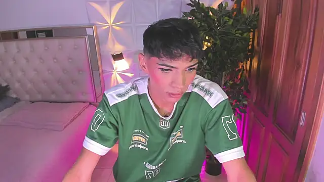 Snapshot of im_sebaslopez chatting on 28, 9, 2025 im sebaslopez online show from 28, 9, 2025