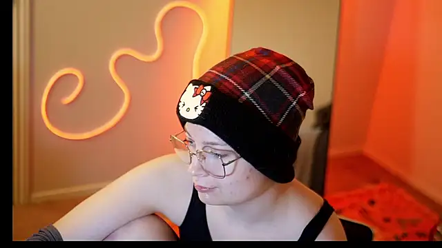 Snapshot of livcutebaby chatting on 22, 3, 2025 livcutebaby online show from 22, 3, 2025