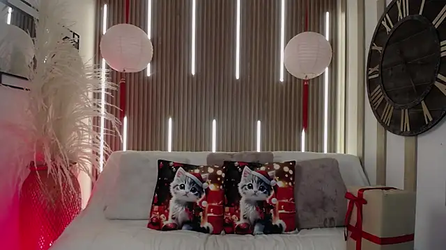 Aniie Doll online show from 20, 12, 2025