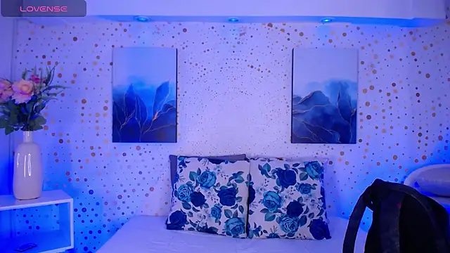 Aniie Doll online show from 13, 2, 2026