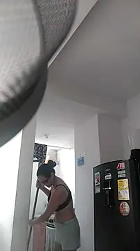 nicolle milf1978 online show from 11, 11, 2025