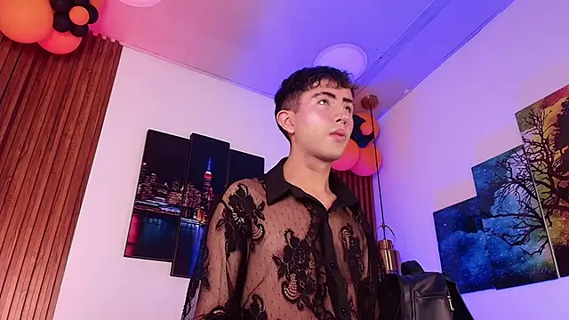 Noah Xitruxx online show from 6, 11, 2025