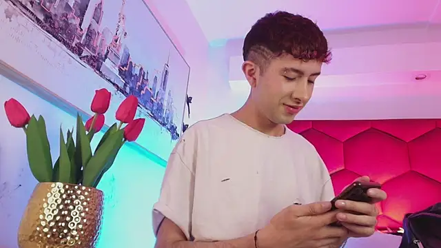 Noah Xitruxx online show from 3, 12, 2025