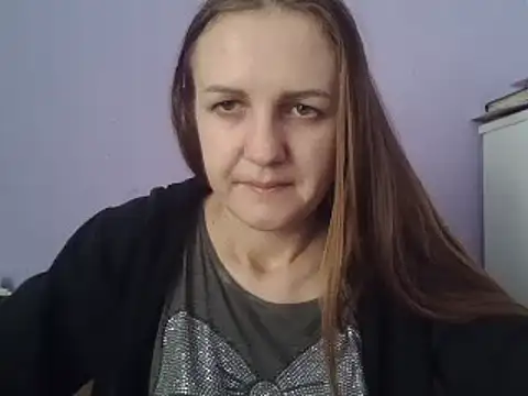 Milaniya261 online show from 1, 3, 2025