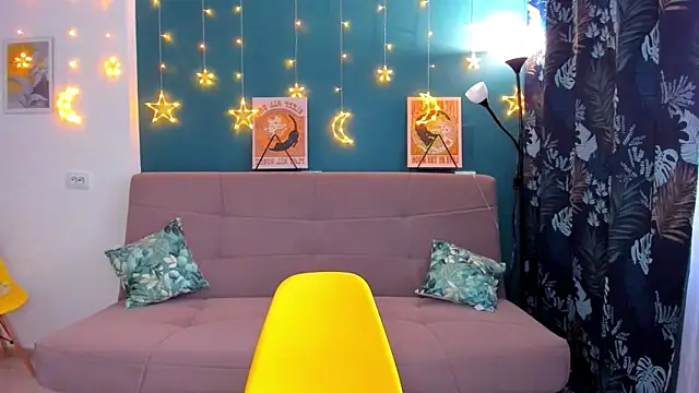 Snapshot of Xloe_Queen chatting on 14, 1, 2025 Xloe Queen online show from 14, 1, 2025