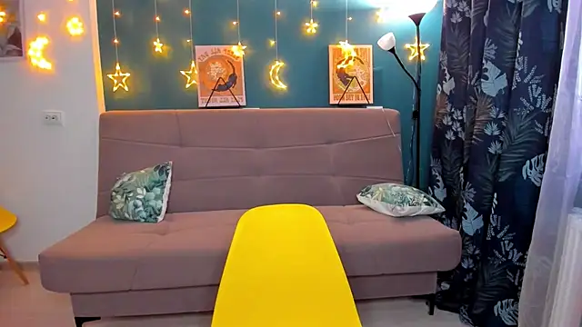 Snapshot of Xloe_Queen chatting on 14, 1, 2025 Xloe Queen online show from 14, 1, 2025