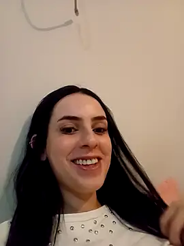 Snapshot of Morguisssz chatting on 8, 10, 2025 Morguisssz online show from 8, 10, 2025
