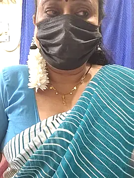 Snapshot of rekha_naier chatting on 8, 7, 2026 rekha naier online show from 8, 7, 2026