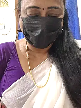 Snapshot of rekha_naier chatting on 19, 7, 2026 rekha naier online show from 19, 7, 2026