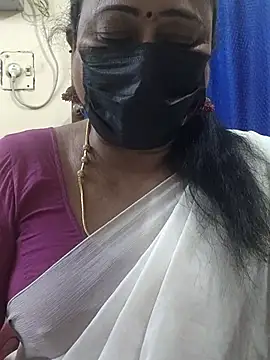 Snapshot of rekha_naier chatting on 22, 7, 2026 rekha naier online show from 22, 7, 2026
