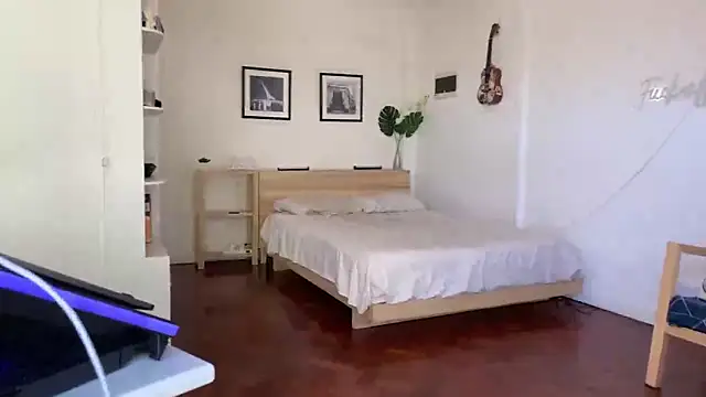 Den BlueXx online show from 7, 1, 2025