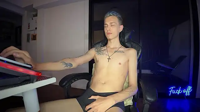 Den BlueXx online show from 5, 12, 2025