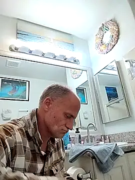 DatingProfile USA 43 str8 online show from 23, 2, 2025