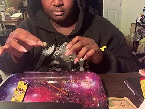 BigKittyRaven online show from 12, 12, 2024