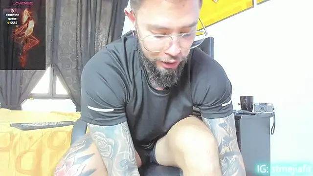 Snapshot of connor_santtos chatting on 13, 1, 2025 connor santtos online show from 13, 1, 2025