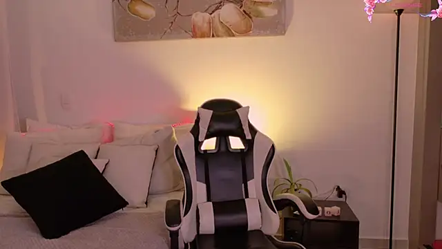 AnabelWolf online show from 2, 3, 2026