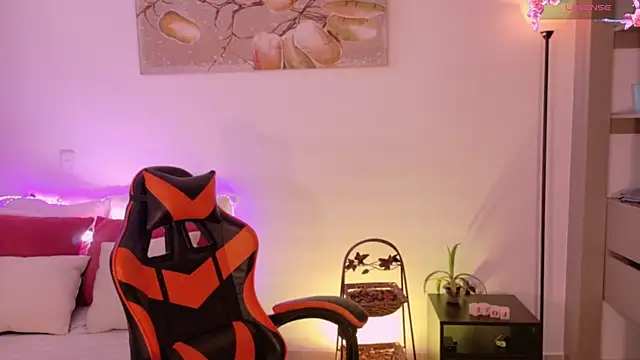 AnabelWolf online show from 10, 3, 2026