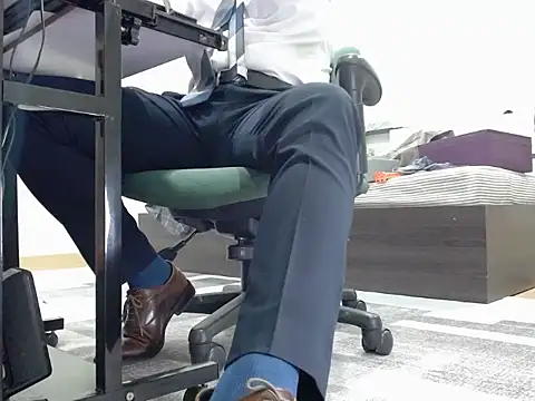 Snapshot of softlyS chatting on 11, 12, 2024 softlyS online show from 11, 12, 2024