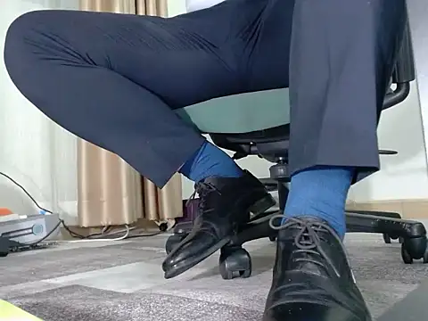 Snapshot of softlyS chatting on 9, 3, 2025 softlyS online show from 9, 3, 2025