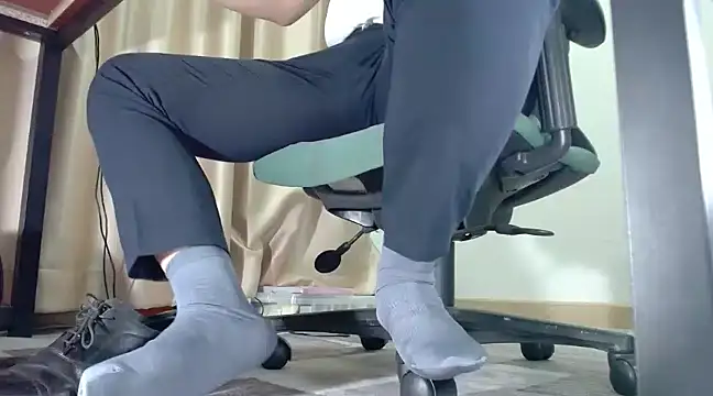 Snapshot of softlyS chatting on 20, 3, 2025 softlyS online show from 20, 3, 2025