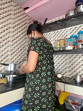Snapshot of Tamil_Shalini_Lustyy chatting on 9, 10, 2025 Tamil Shalini Lustyy online show from 9, 10, 2025