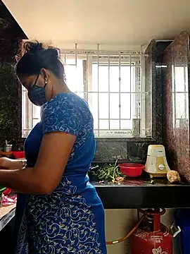 Tamil Shalini Lustyy online show from 28, 2, 2026