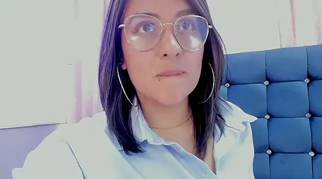 Pandoracherry online show from 2, 3, 2025