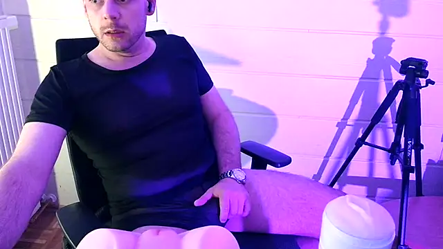 Toyboy84X online show from 8, 2, 2025