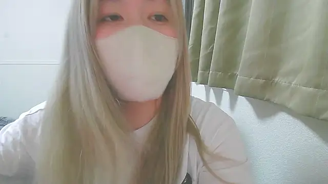 Snapshot of Remi_official chatting on 17, 6, 2026 Remi official online show from 17, 6, 2026