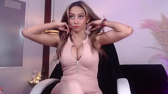 Snapshot of salome_drasin chatting on 23, 9, 2025 salome drasin online show from 23, 9, 2025