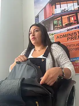 LIZ-06  online show from 17, 2, 2026