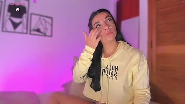 Snapshot of 777AylinZ chatting on 8, 7, 2026 777AylinZ online show from 8, 7, 2026