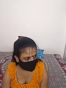 Cute-manisha online show from 7, 4, 2026