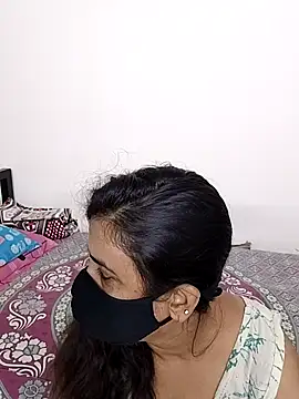 Cute-manisha online show from 12, 4, 2026