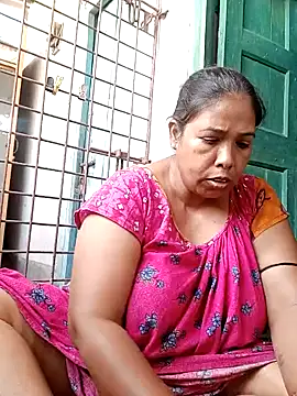 Hotty-rumi online show from 16, 2, 2025