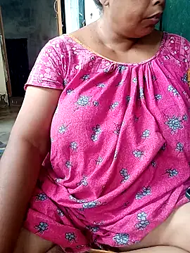 Hotty-rumi online show from 3, 10, 2025