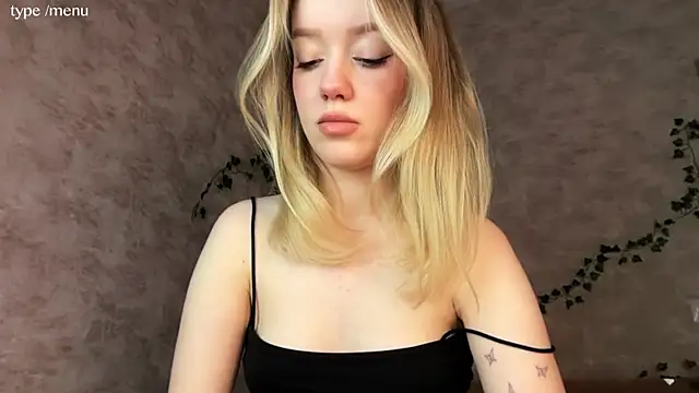 cutiemia0 online show from 16, 4, 2026