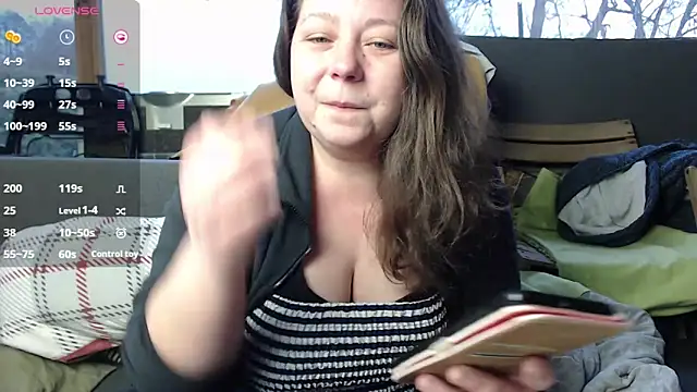 KasiaPrivat online show from 2, 2, 2025