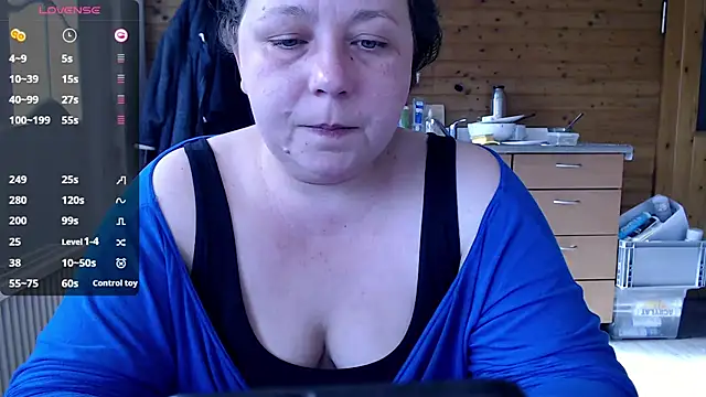 KasiaPrivat online show from 24, 2, 2025