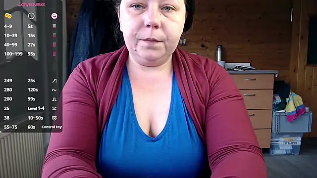 KasiaPrivat online show from 28, 2, 2025