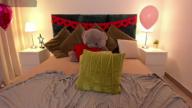 Snapshot of AmA_lia_ chatting on 28, 2, 2025 AmA lia online show from 28, 2, 2025