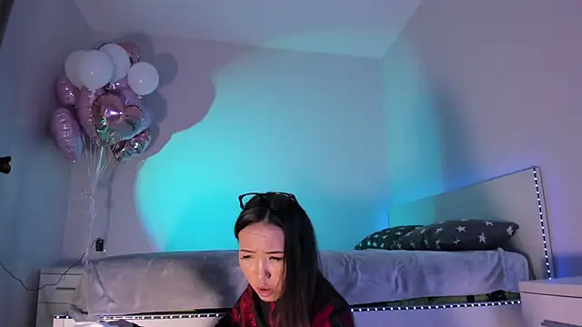 Snapshot of Mishel_Blessing chatting on 20, 2, 2025 Mishel Blessing online show from 20, 2, 2025