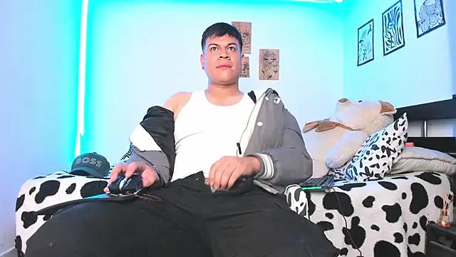 Snapshot of Nicolaskoling chatting on 15, 12, 2024 Nicolaskoling online show from 15, 12, 2024