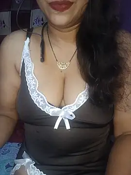 Snapshot of Sexy_Mona_Bhabhi chatting on 27, 6, 2026 Sexy Mona Bhabhi online show from 27, 6, 2026