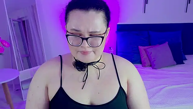 Jessica Joy online show from 1, 2, 2025