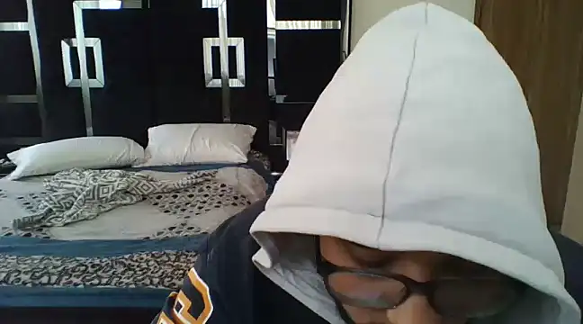 Nene1325 online show from 7, 12, 2024