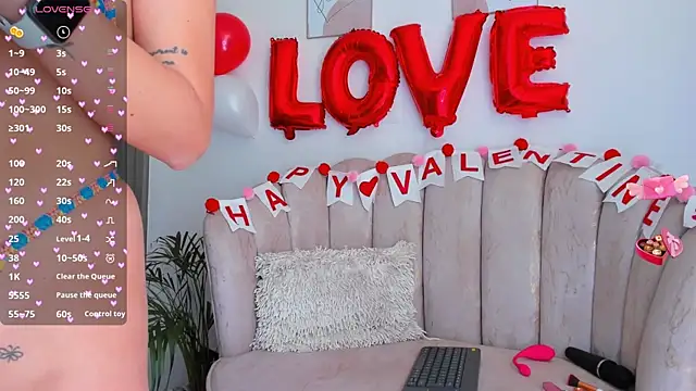 Tamaraa Serra online show from 15, 2, 2025